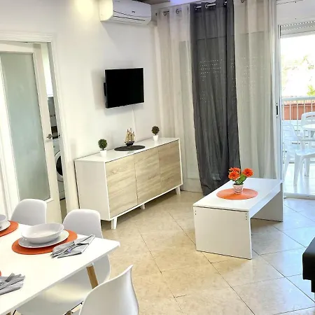 Apartbeach Fluromar Relax Y Climatizado * Salou